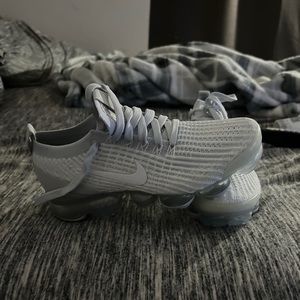 Nike vapor max size 5.5 in women
